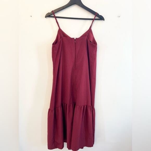 The nines by hatch maroon satin sleeveless maternity dress tiered skirt midi XS - Picture 6 of 9